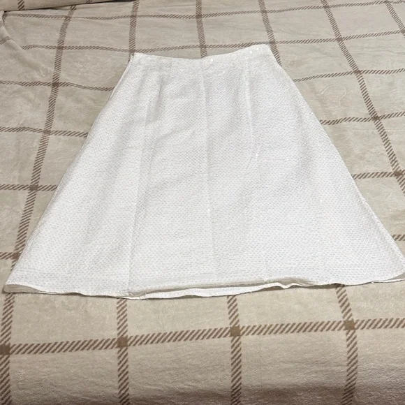 LOFT White Textured A-Line Skirt - Picture 2 of 5